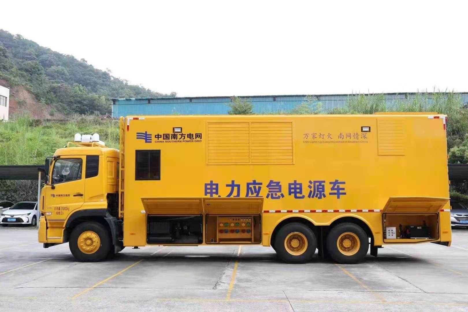 绥棱安康大型柴油发电机发电车UPS电源出租租赁